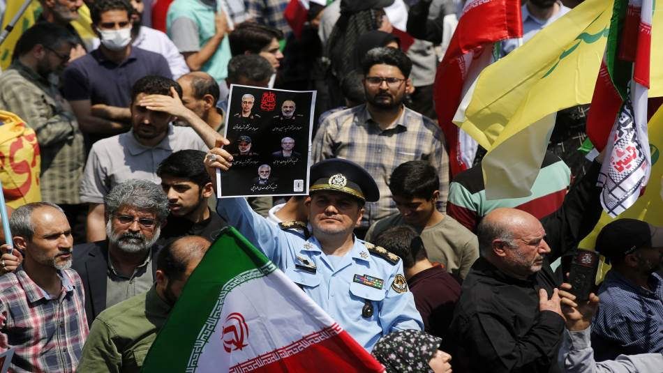 المعضلة الكبرى لإسرائيل تتعلق دائماً بالنظام الإيراني نفسه (Getty)